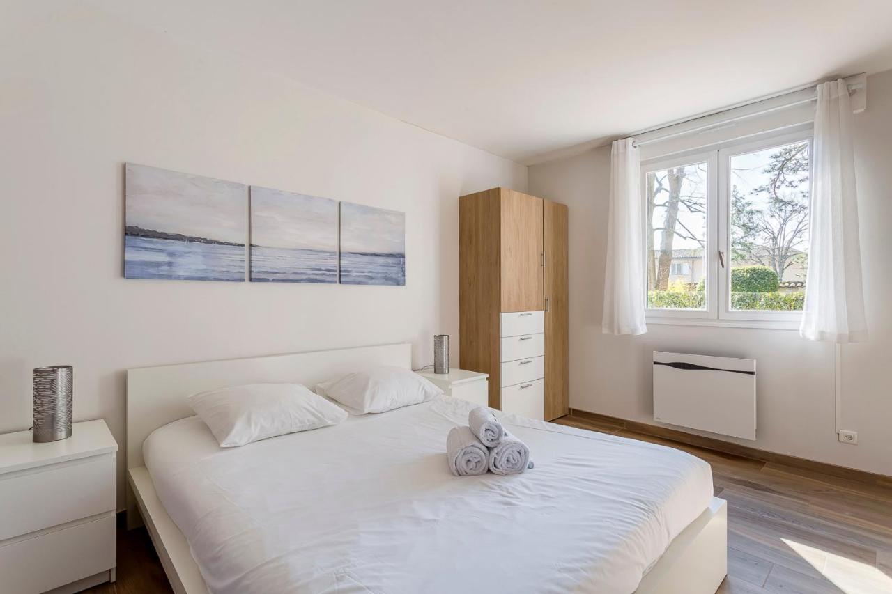 Suite Granges En Rez-De-Jardin Pour 4 Voyageurs Ліон Екстер'єр фото